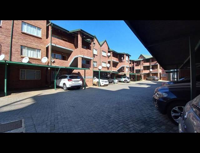 2 BEDROOM PROPERTY TO RENT IN PRETORIA GARDENS